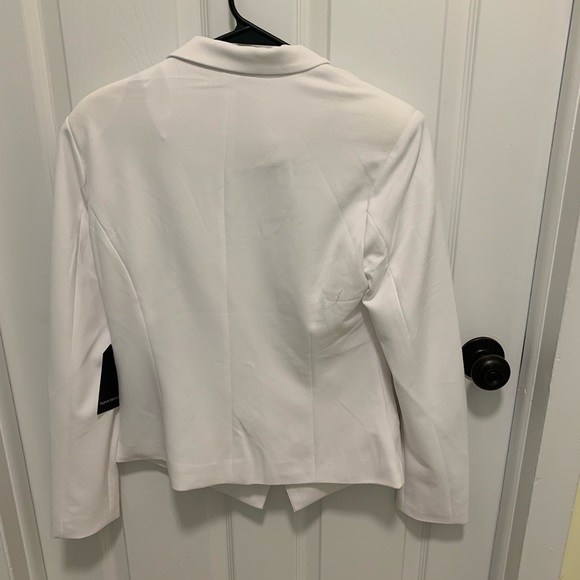 NWT Blazer - Picture 2 of 3